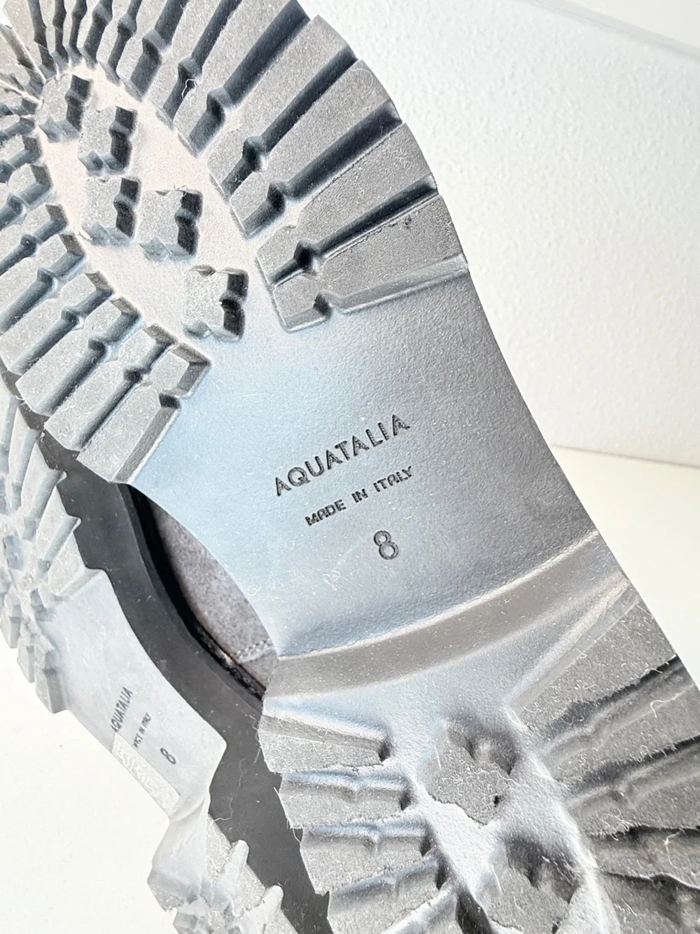 Aquatalia Gray Suede Lug Sole Ankle Boots Italy Size 8 Gray Boots leather